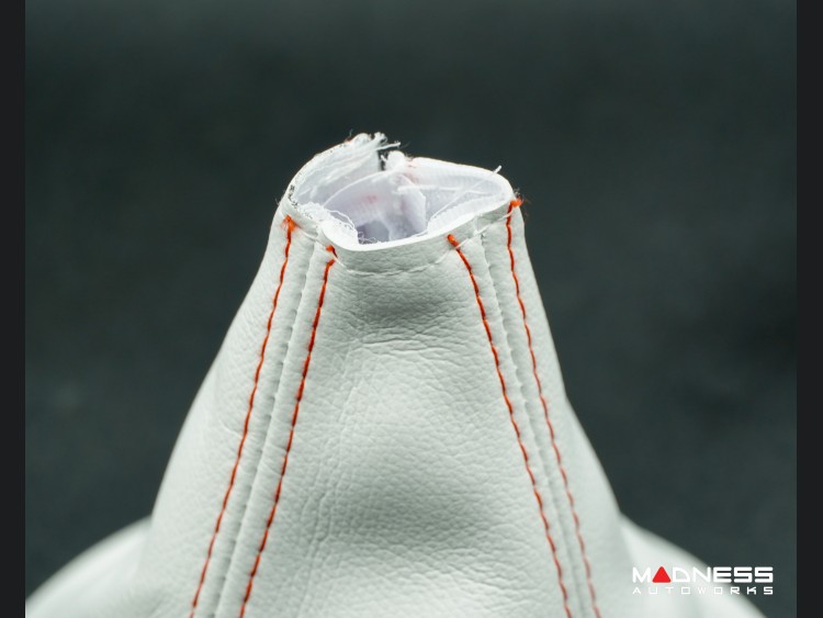 FIAT 500 Gear Shift Boot + Retaining Ring Set White ecoLeather w/ Red